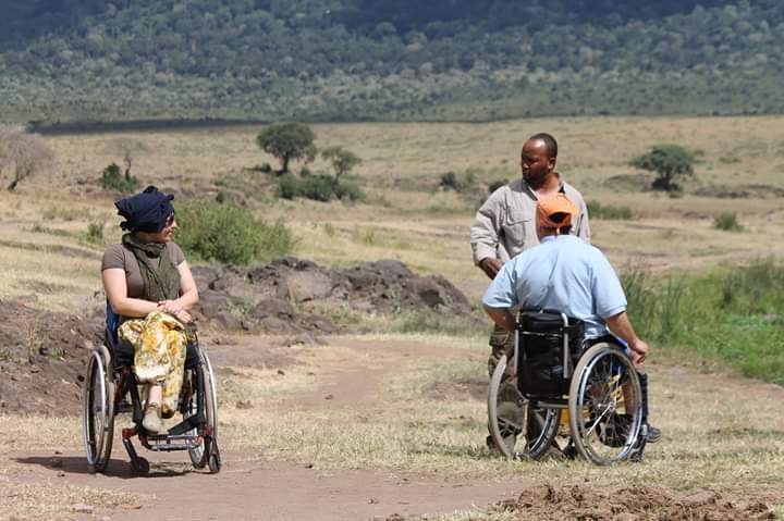 SAFARI ACESSÍVEL NA TANZÂNIA